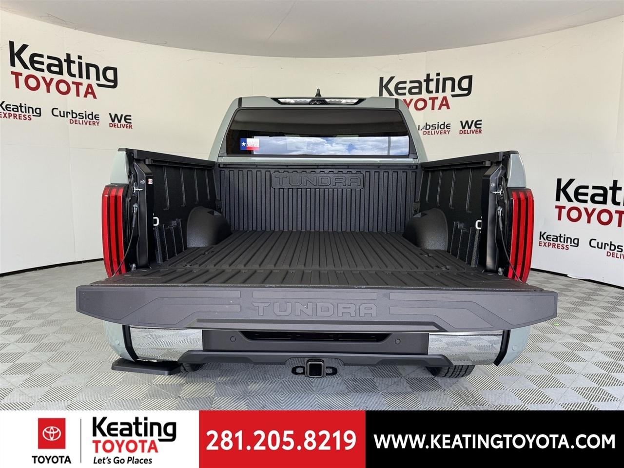 Toyota Tundra SR5 CrewMax 4WD 2026