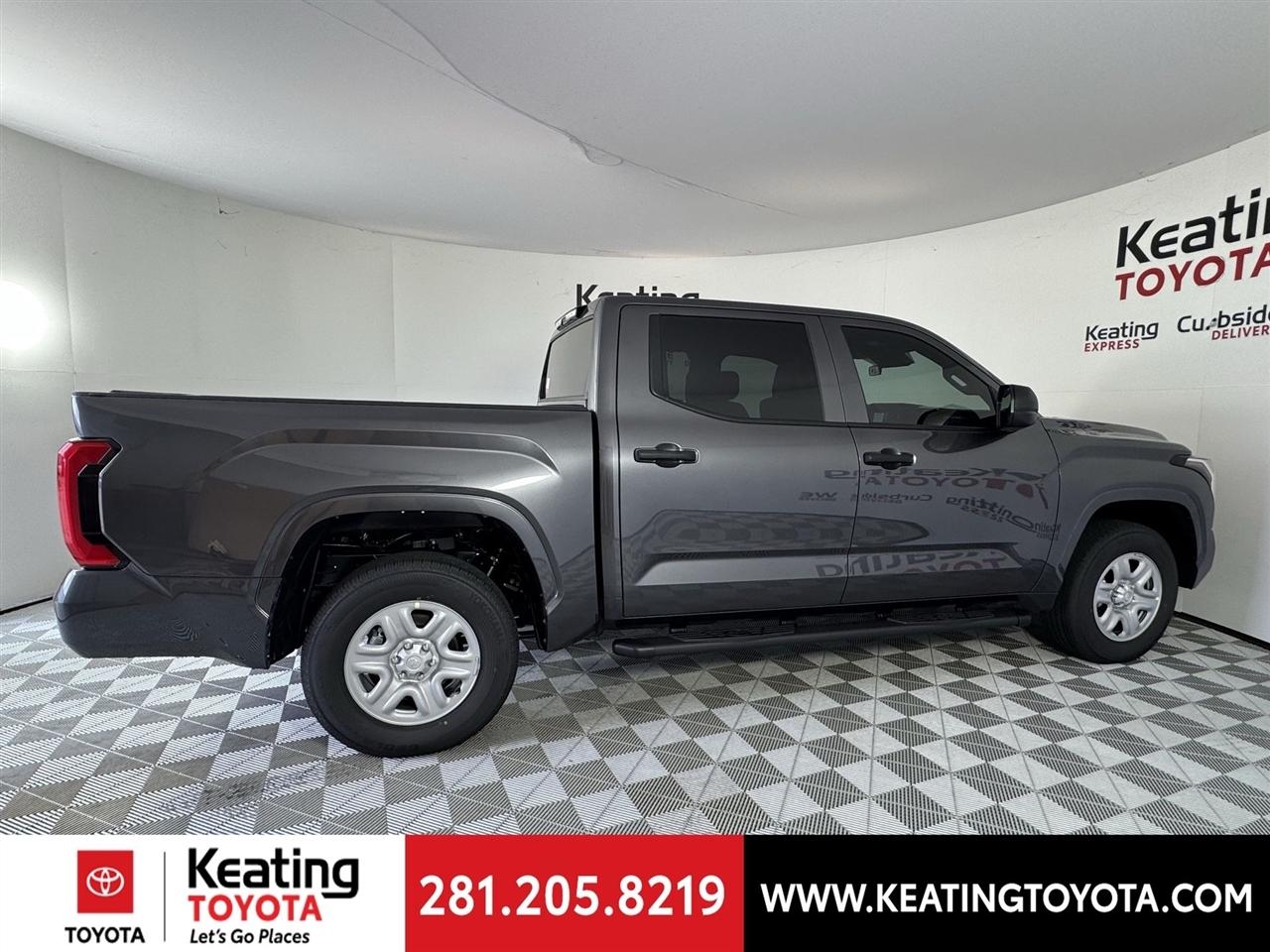 Toyota Tundra SR CrewMax 2WD 2026