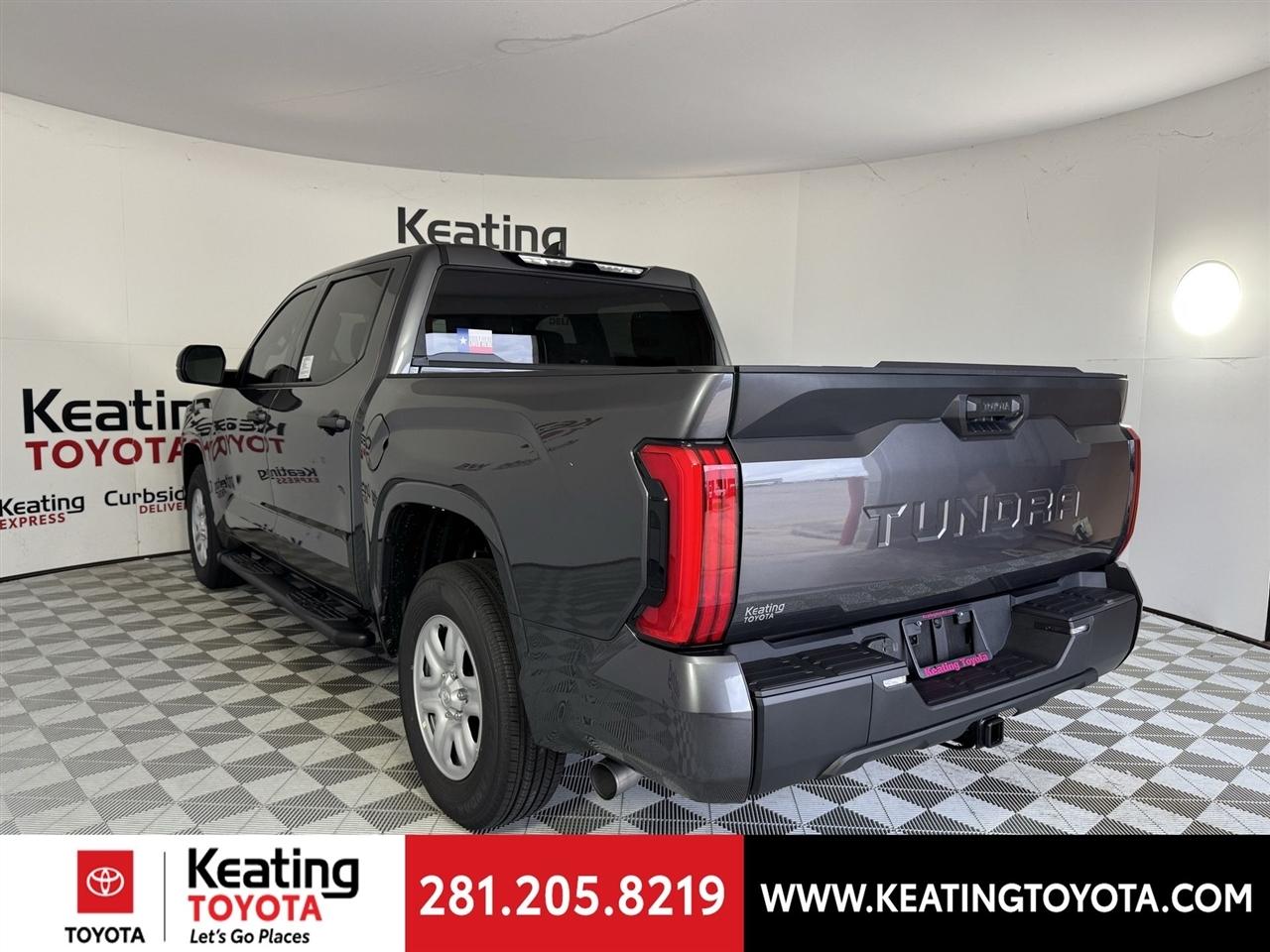 Toyota Tundra SR CrewMax 2WD 2026