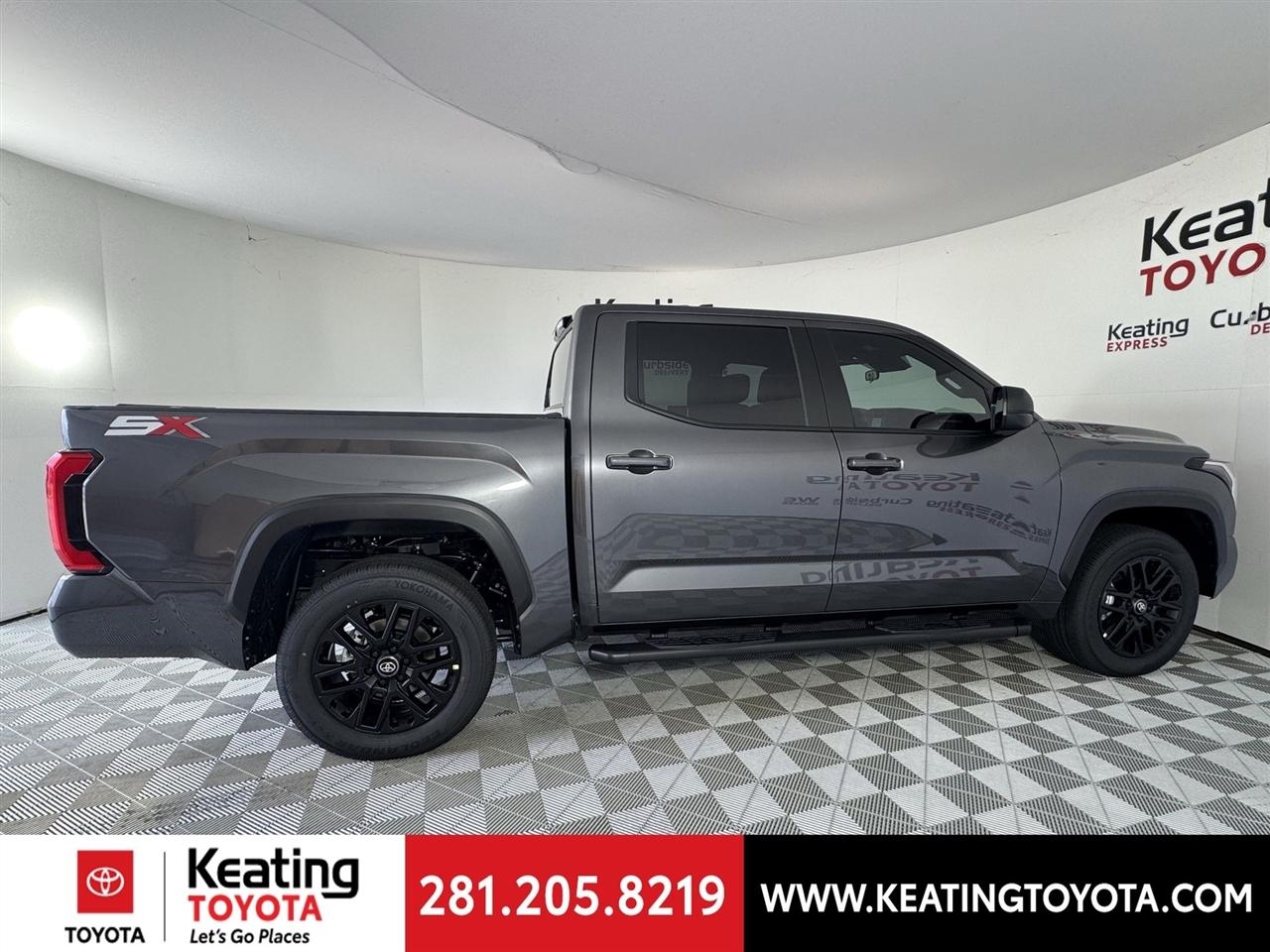 Toyota Tundra SR5 CrewMax 2WD 2026