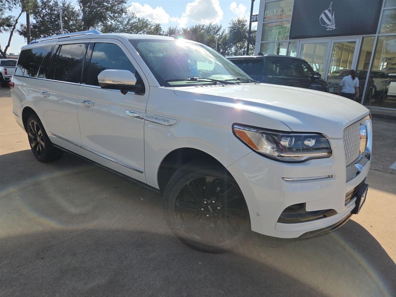 Lincoln Navigator L Reserve 4WD 2023