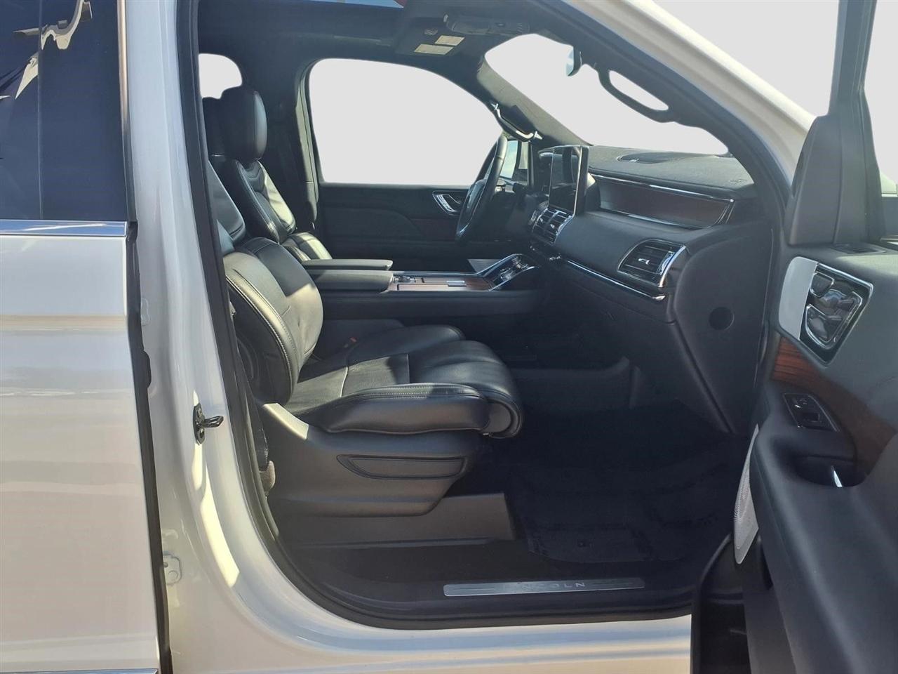 Lincoln Navigator L Reserve 4WD 2023