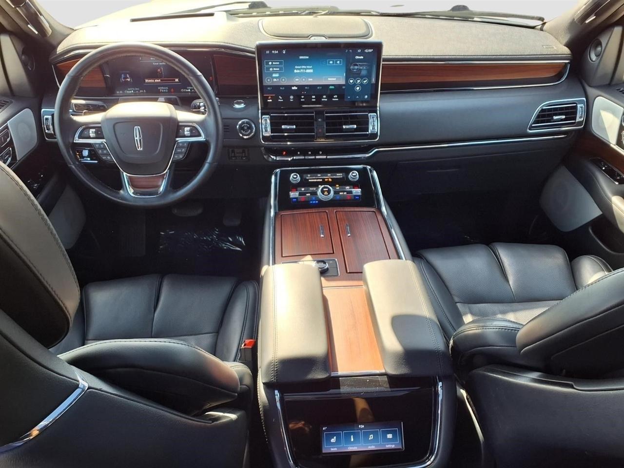 Lincoln Navigator L Reserve 4WD 2023