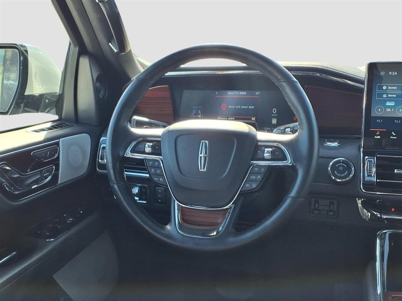Lincoln Navigator L Reserve 4WD 2023