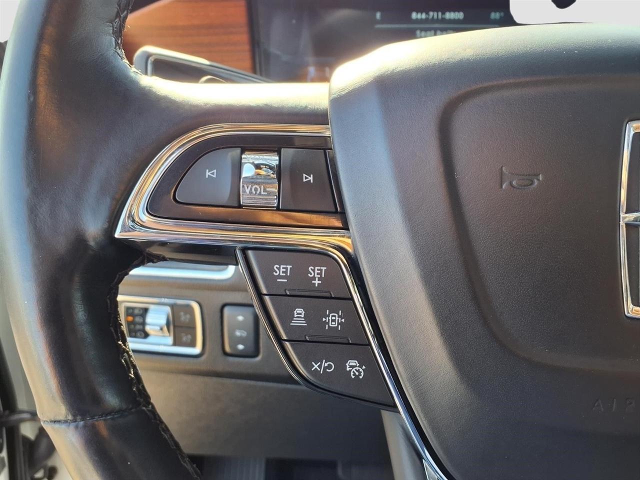 Lincoln Navigator L Reserve 4WD 2023