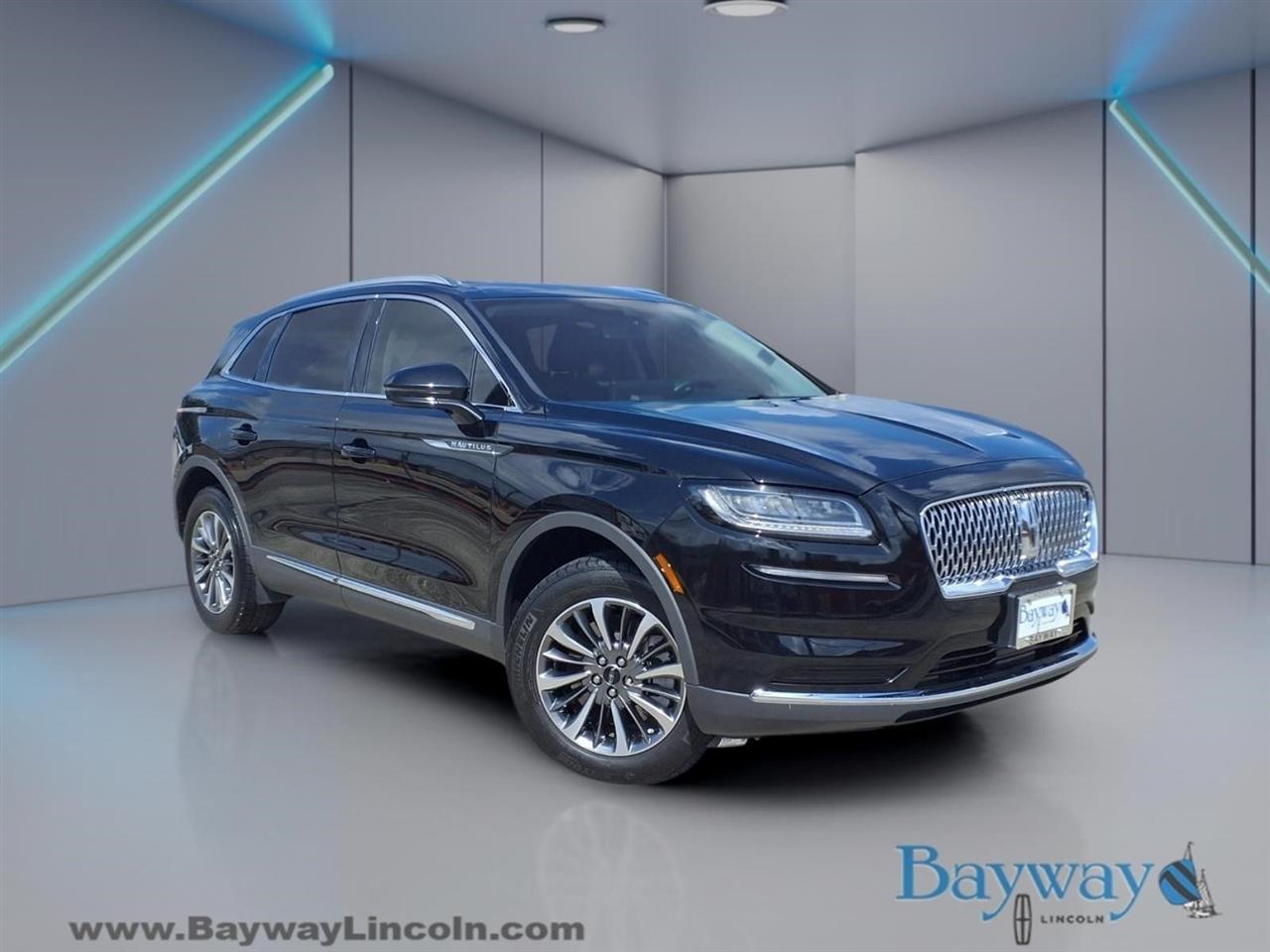 Lincoln Nautilus Base 2023