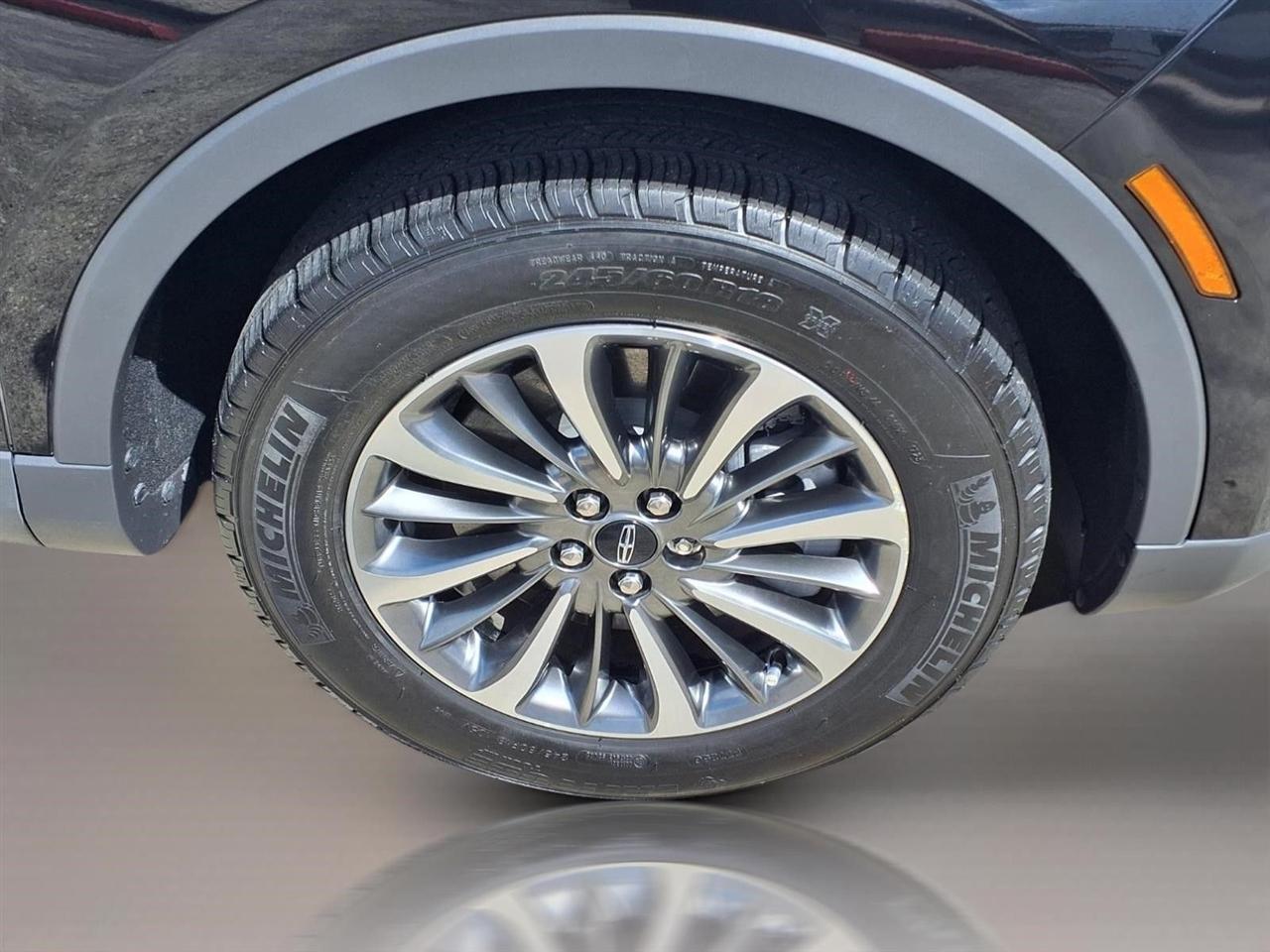 Lincoln Nautilus Base 2023