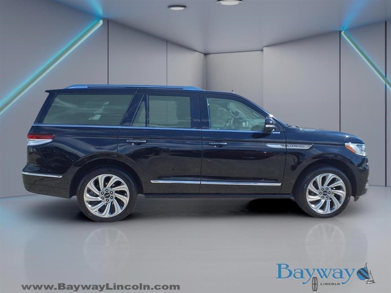 Lincoln Navigator Reserve 2024