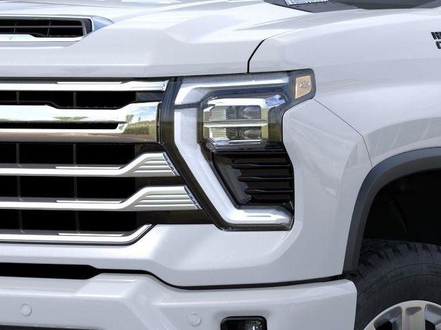 Chevrolet Silverado 2500HD High Country Crew Cab Long Box 4WD 2026