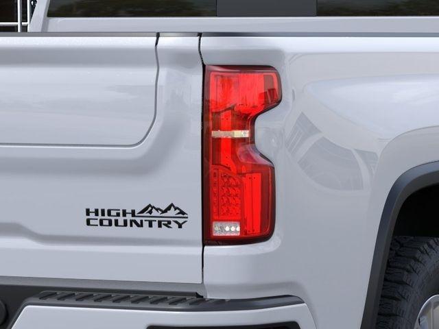 Chevrolet Silverado 2500HD High Country Crew Cab Long Box 4WD 2026