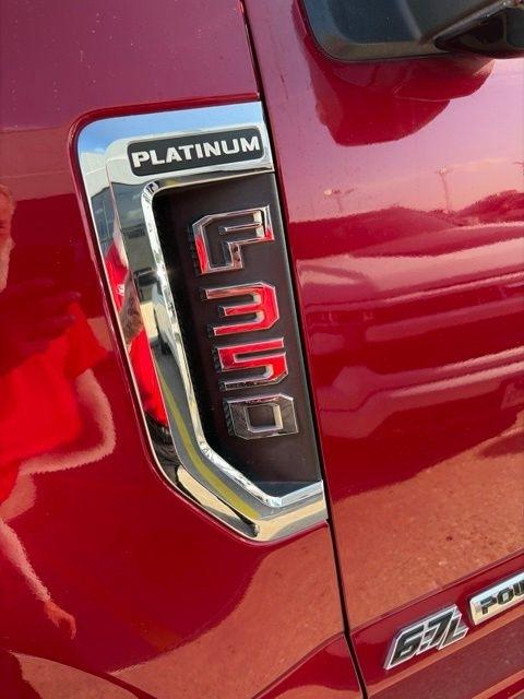 Ford F-350 SD Platinum Crew Cab Long Box 4WD DRW 2019