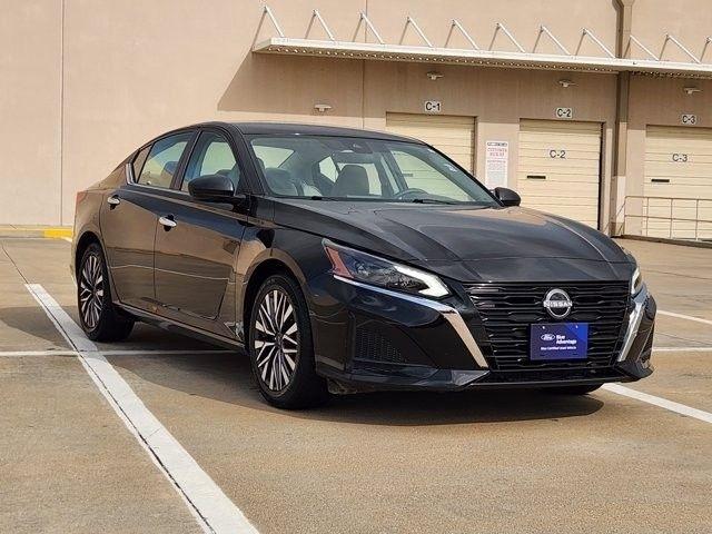 Nissan Altima 2.5 SV 2025