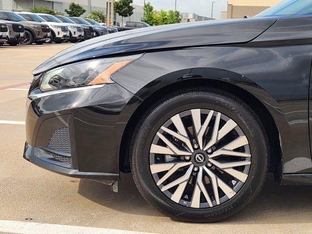 Nissan Altima 2.5 SV 2025