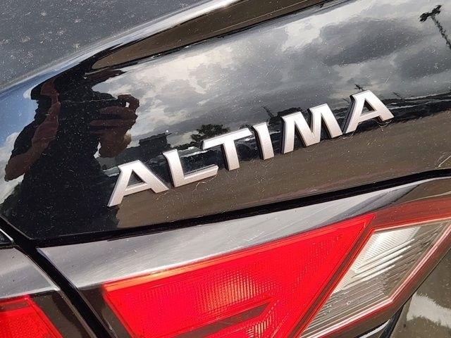 Nissan Altima 2.5 SV 2025
