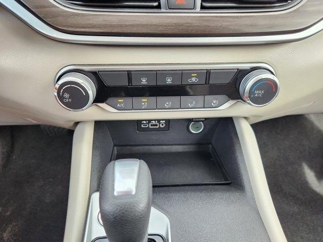 Nissan Altima 2.5 SV 2025