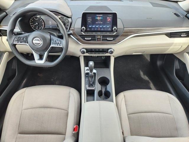 Nissan Altima 2.5 SV 2025