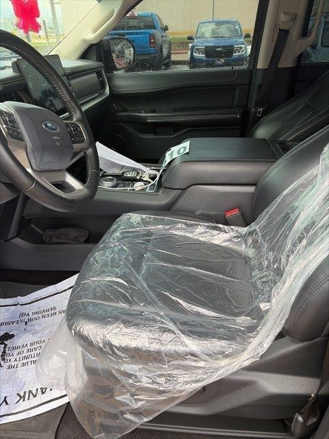 Ford Expedition MAX XLT 2022