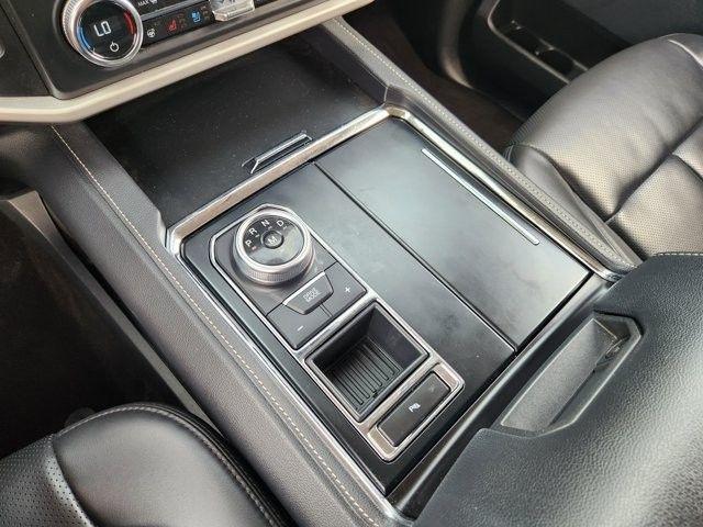 Ford Expedition MAX XLT 2022