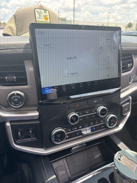 Ford Expedition XLT 2022