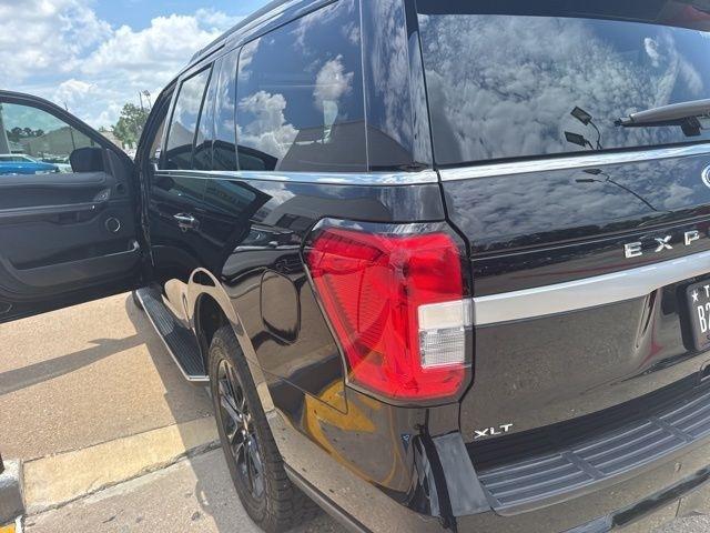 Ford Expedition XLT 2022