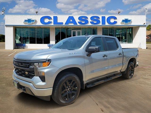 Chevrolet Silverado 1500 Custom Crew Cab 2WD 2026