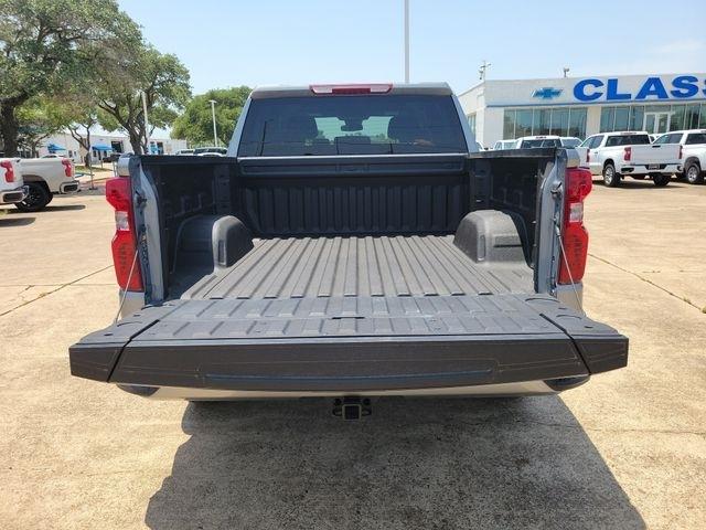 Chevrolet Silverado 1500 Custom Crew Cab 2WD 2026