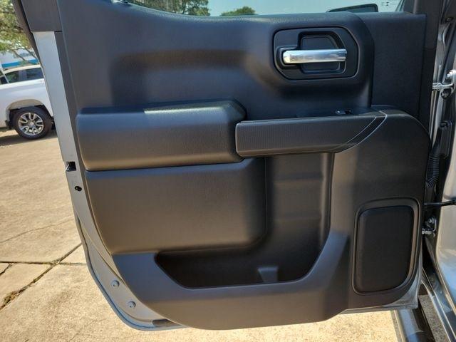 Chevrolet Silverado 1500 Custom Crew Cab 2WD 2026