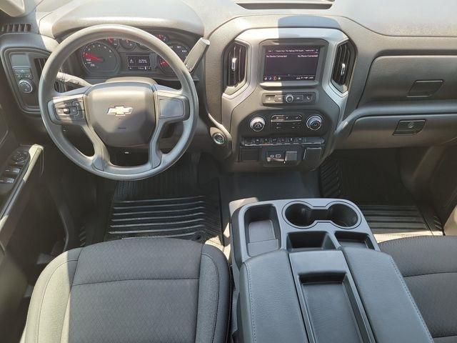 Chevrolet Silverado 1500 Custom Crew Cab 2WD 2026