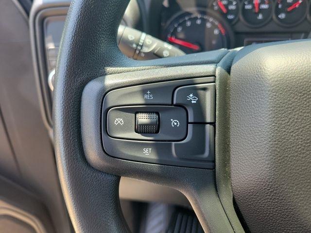 Chevrolet Silverado 1500 Custom Crew Cab 2WD 2026