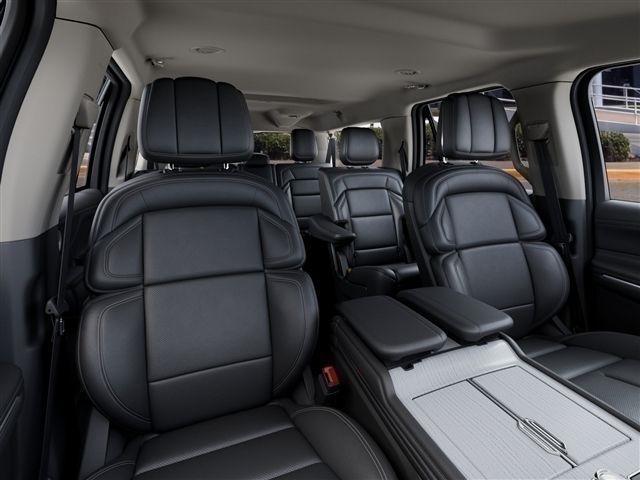 Lincoln Navigator L Premiere 2027