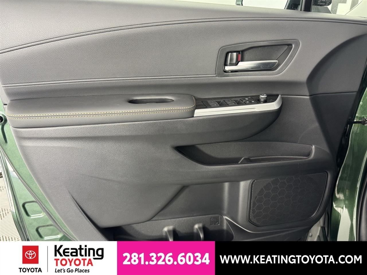 Toyota Sienna XLE AWD 2026
