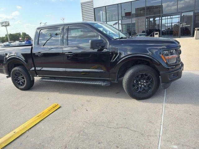 Ford F-150 XLT SuperCrew 4WD 2024