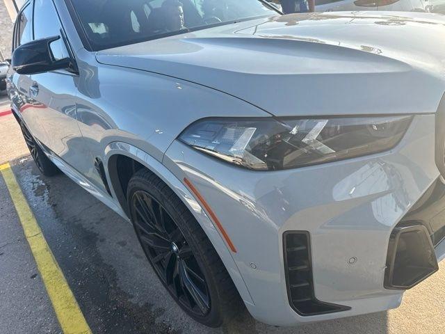 BMW X5 M60i 2025