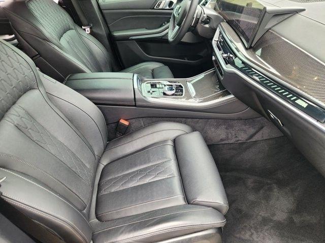 BMW X5 M60i 2025