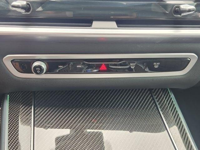 BMW X5 M60i 2025