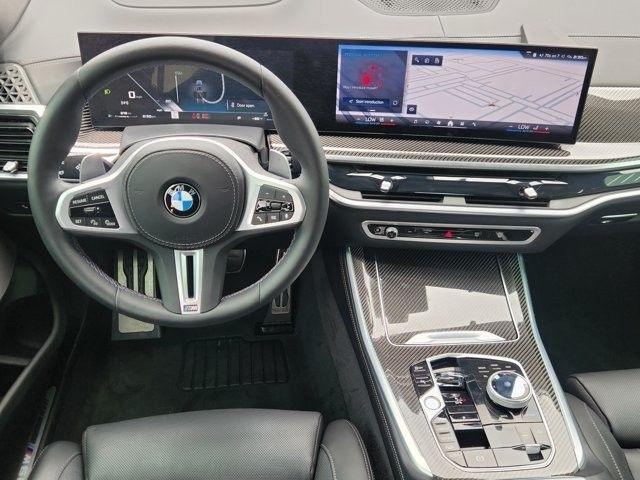 BMW X5 M60i 2025