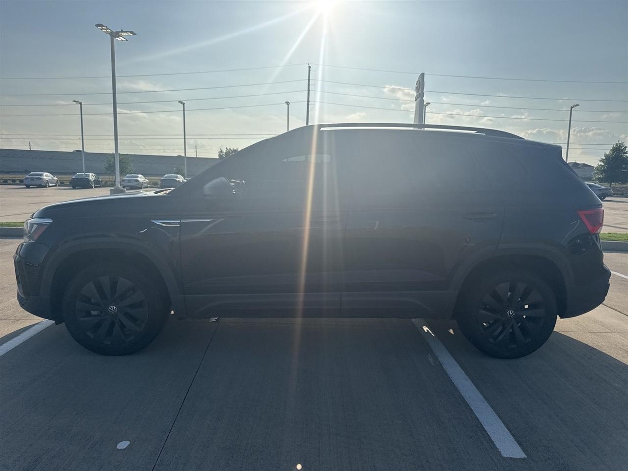 Volkswagen Taos S 2022
