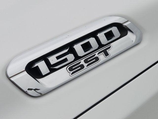 RAM 1500 Big Horn Crew Cab SWB 4WD 2025