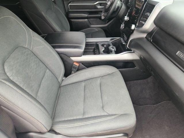 RAM 1500 Big Horn Crew Cab SWB 4WD 2025