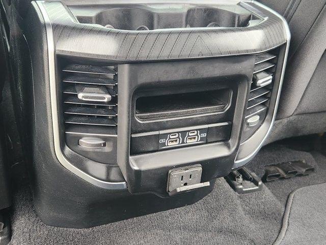 RAM 1500 Big Horn Crew Cab SWB 4WD 2025