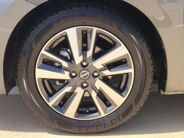 Nissan Versa SV 2024