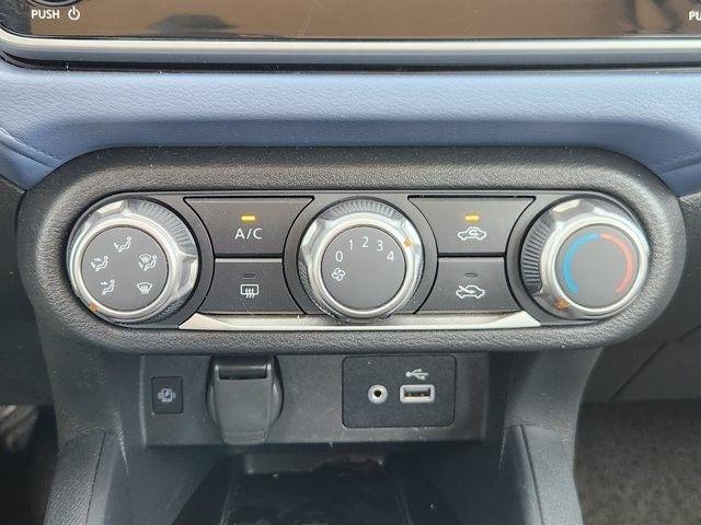 Nissan Versa SV 2024