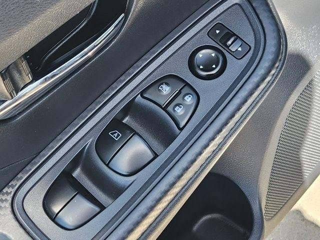 Nissan Versa SV 2024