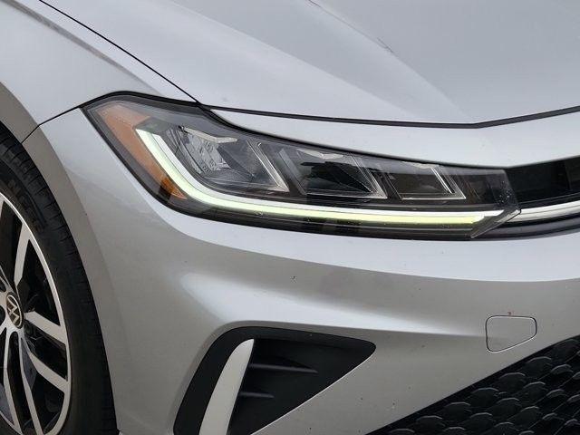Volkswagen Jetta SE 2025