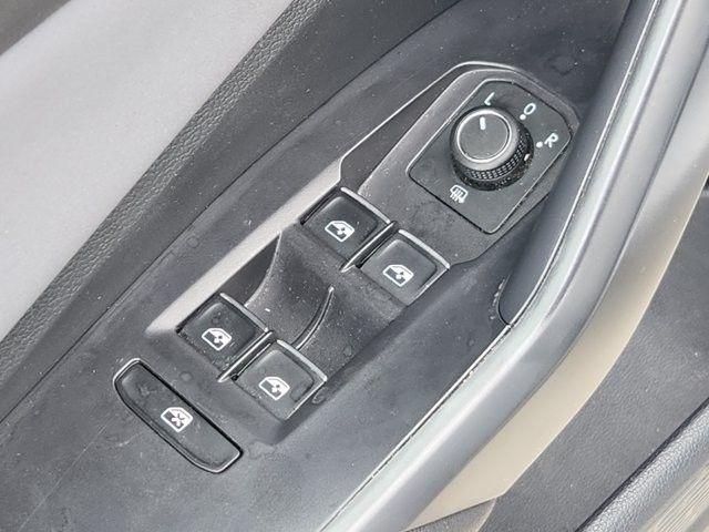 Volkswagen Jetta SE 2025