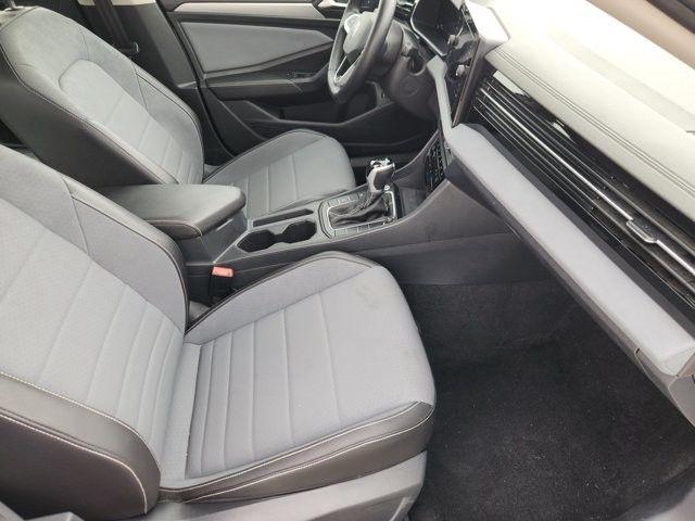 Volkswagen Jetta SE 2025