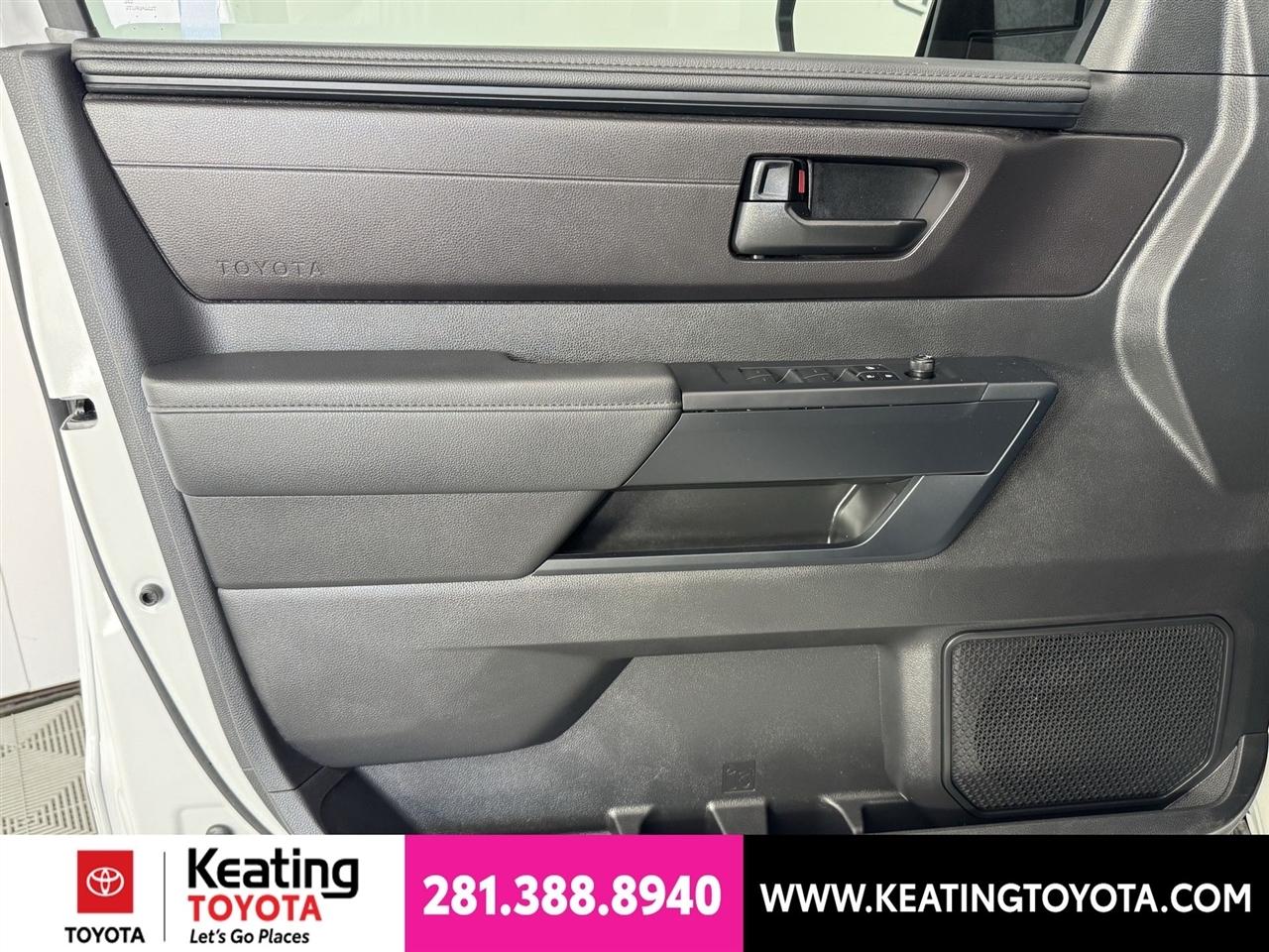 Toyota Tundra SR Double Cab 4WD 2026