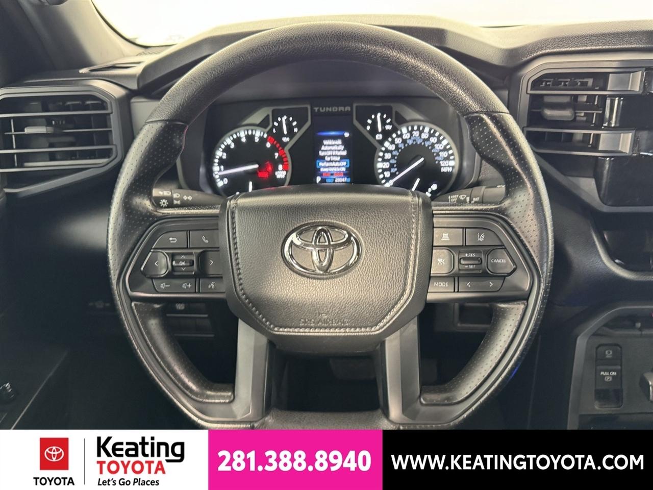 Toyota Tundra SR Double Cab 4WD 2026
