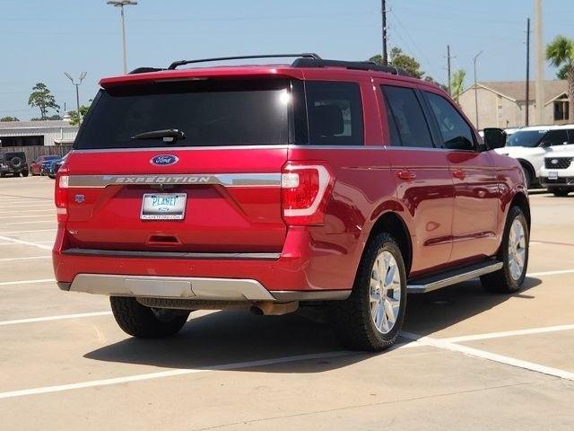 Ford Expedition XLT 2021