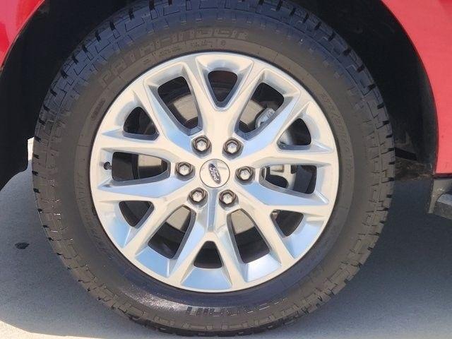 Ford Expedition XLT 2021